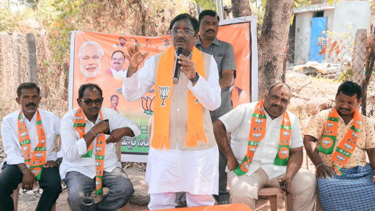 కల్వకుంట్ల కవిత కూడా జైలుకు వెళ్లడం ఖాయం.. బీజేపీ నేత కీలక వ్యాఖ్యలు